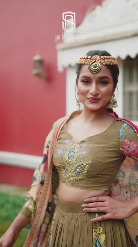 Graceful lehnga duptta  नजर नहीं हटती